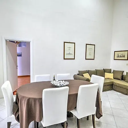 Apartment Sleeps 6 Wifi *